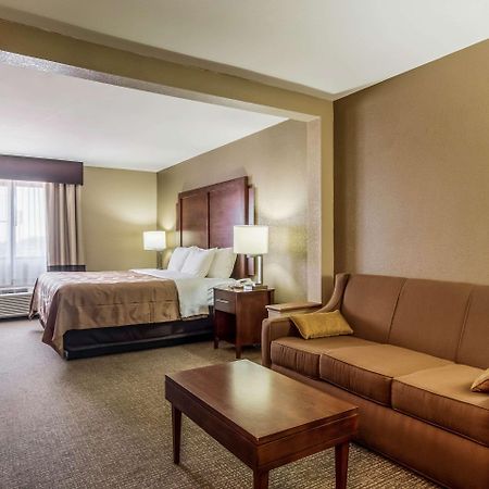 Quality Inn & Suites Salem Near I-57 Εξωτερικό φωτογραφία
